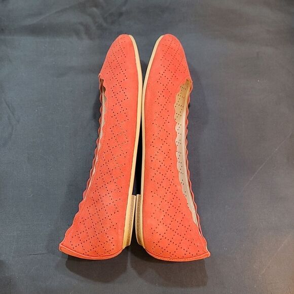 KELLY & KATIE PERFORATED SUEDE "WESLYNE" SIP ON BALLET FLAT SHOES - Picture 10 of 13